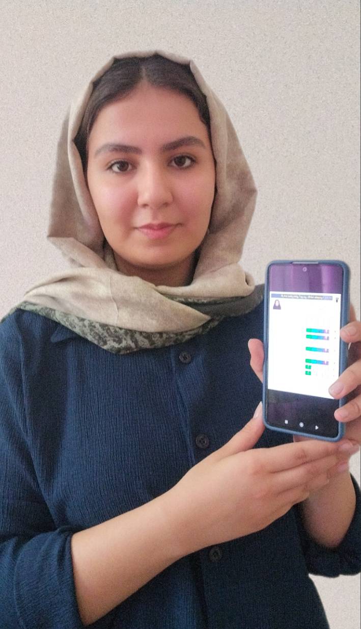 گفتگو با فاطمه محمودی، دانش آموز برتر هنر
