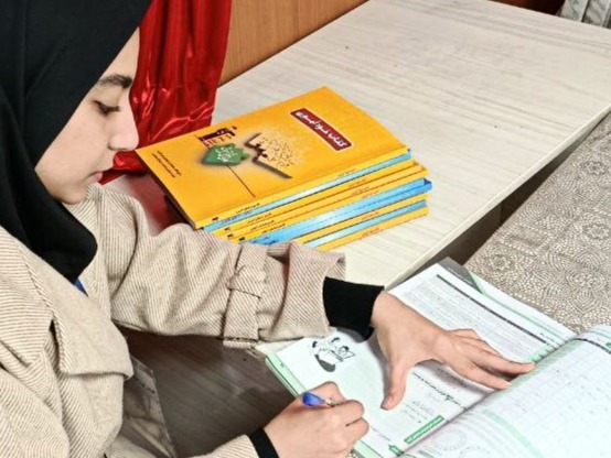 گفتگو با نرگس ولی؛ پشتیبان قهرمان پیشرفت درسی با %90 پیشرفت