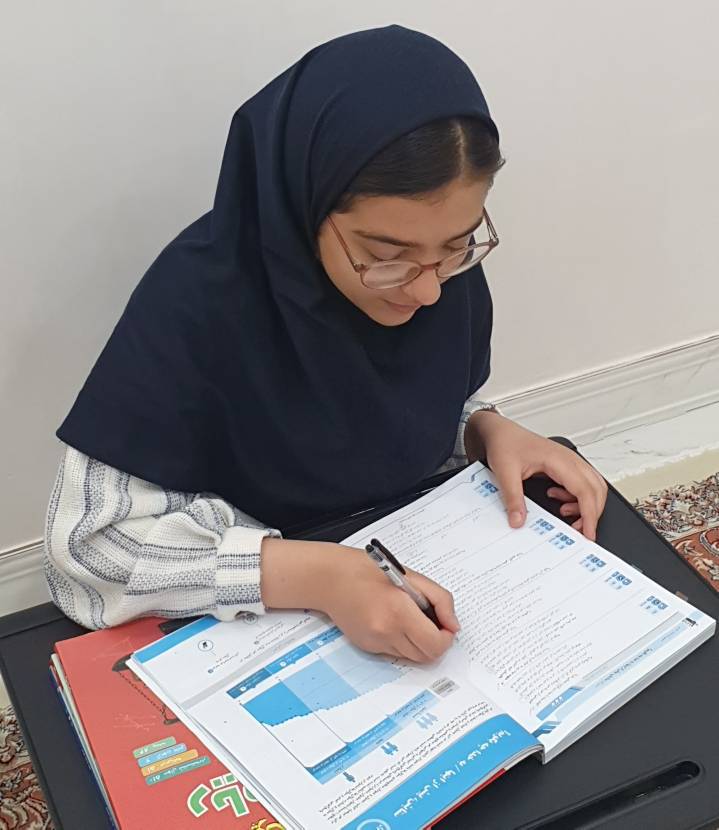 گفتگو با رها دهقان توران پشتی ؛ پایه هشتم