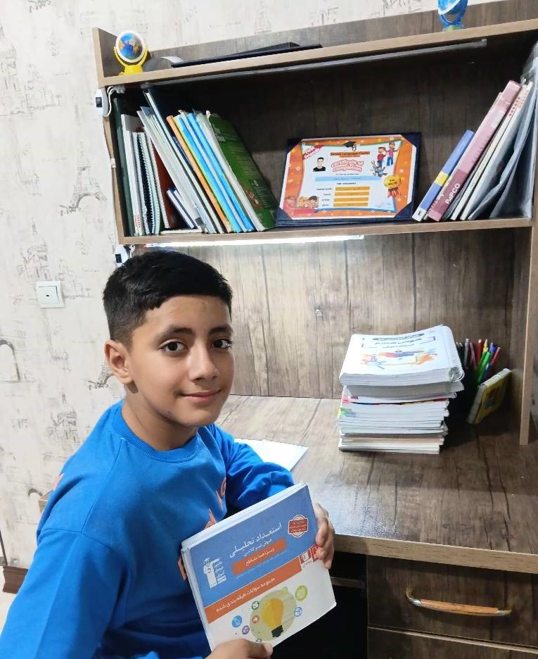 گفتگو با امیرحسین واحدی : دانش آموز پایه ششم