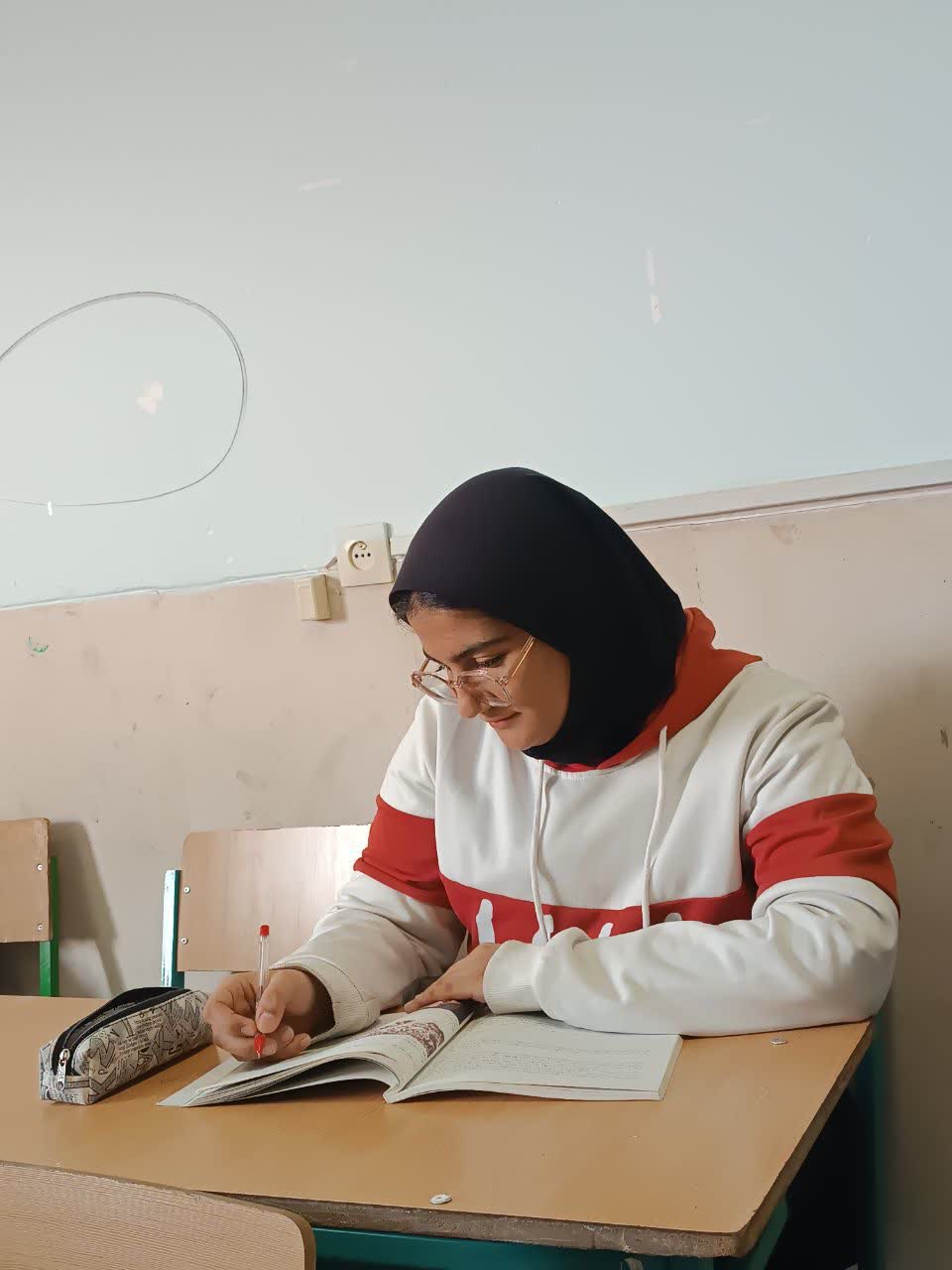 گفت و گو بازینب مرنجابیان- قهرمان پیشرفت