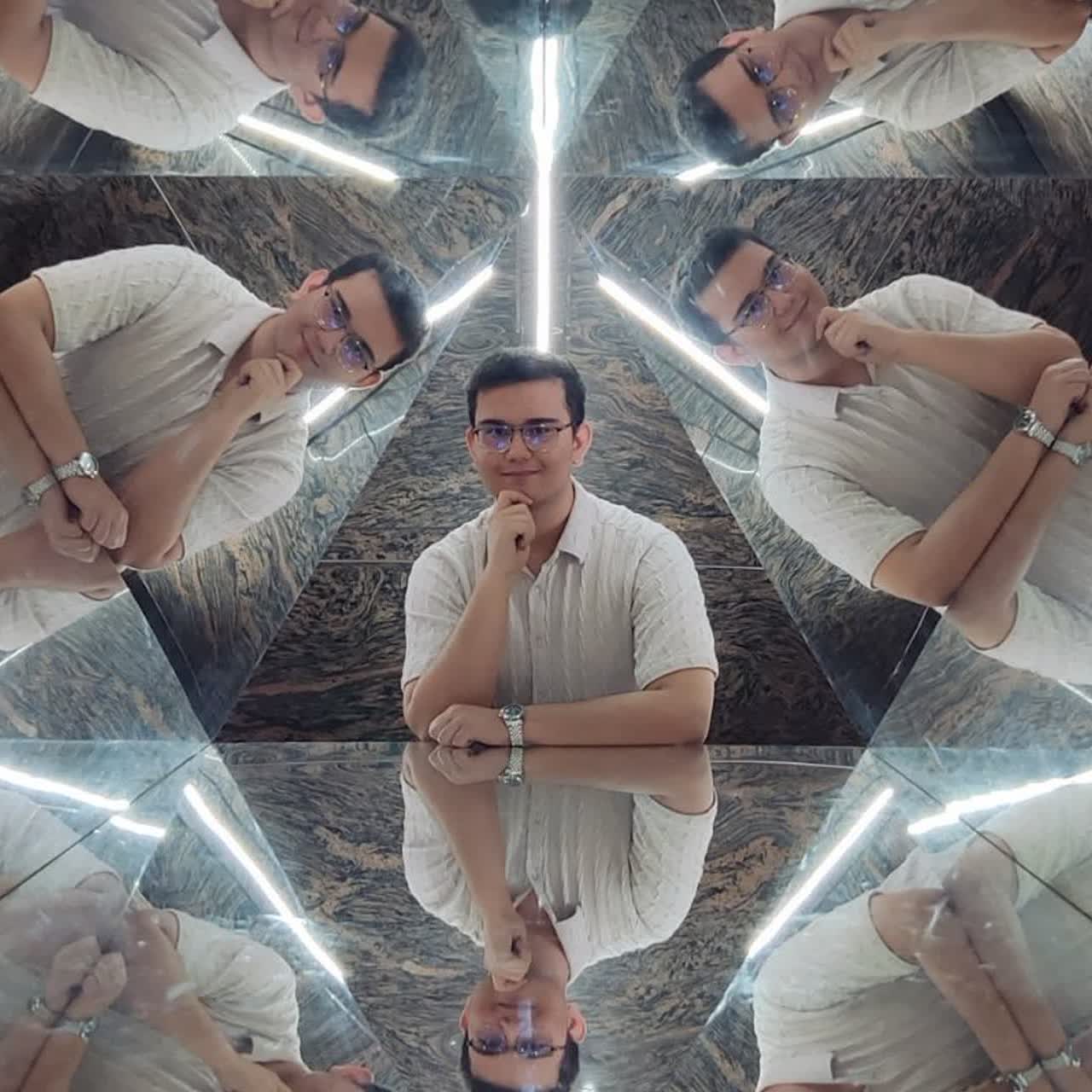 گفت و گو با سبحان محرابی پناه - داوطلب کنکور زبان