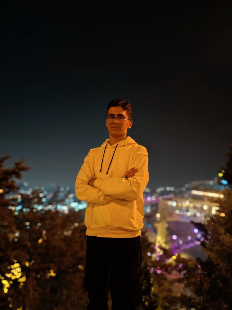 گفت و گو با علی سعدآبادی آرانی- -قبولی پزشکی در کنکور 1404