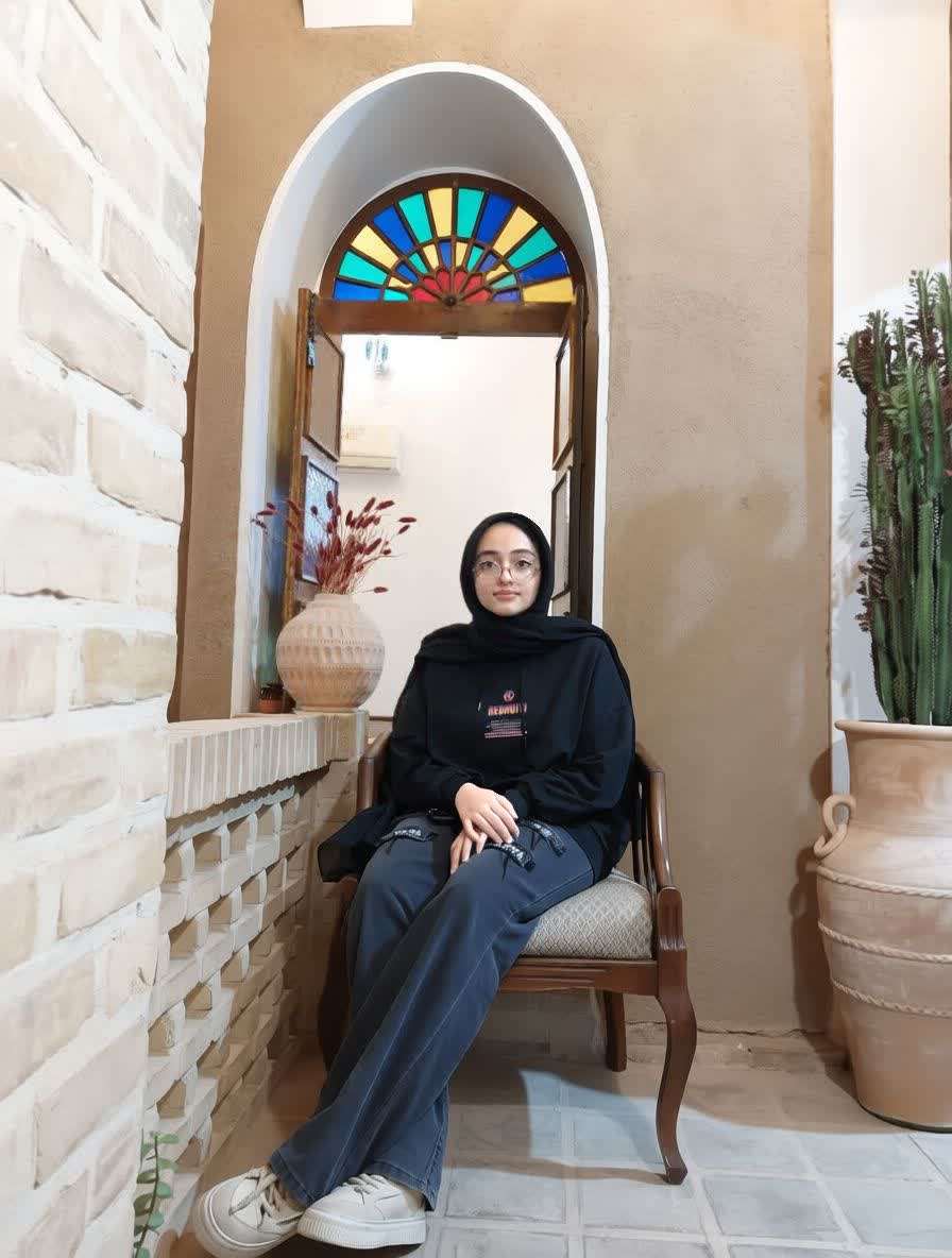 گفت و گو با سارا قاسمی -دانش آموز پرتلاش یازدهم تجربی