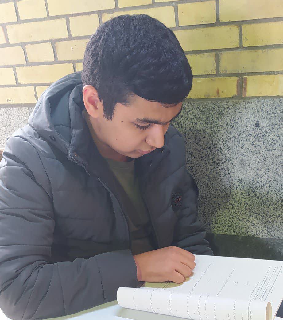 گفت و گو با امیر علی علی نژاد دانش آموز برتر دوازدهم تجربی