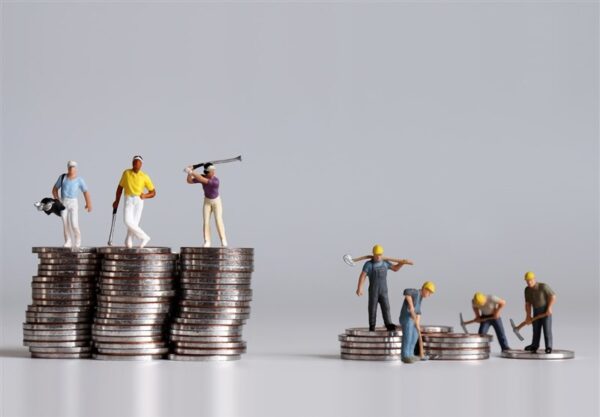 نابرابری‌های جهانی به زبان انگلیسی