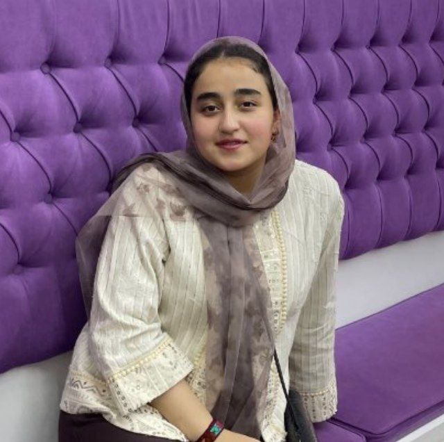 گفت و گو با تینا رمضانپور قبولی پزشکی 1404