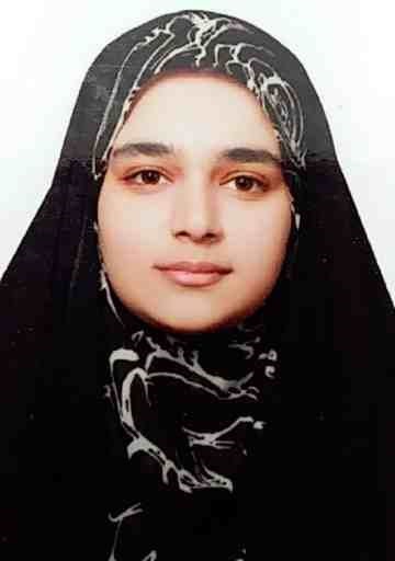 نیلوفر کرمی